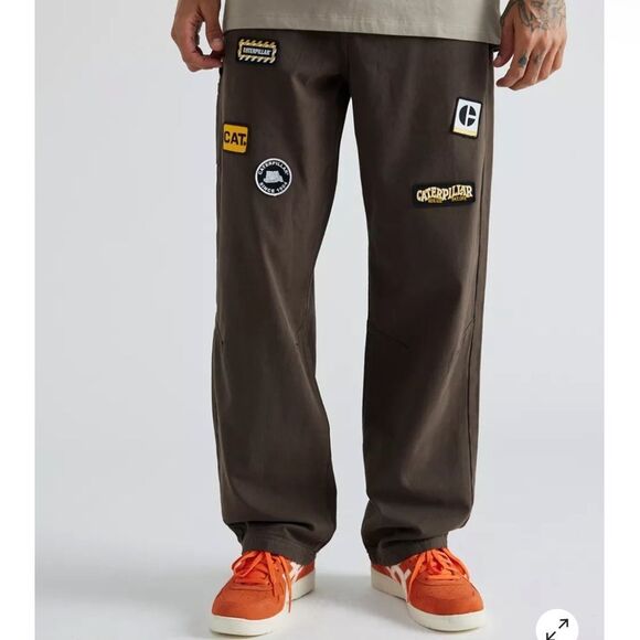NWT CAT Caterpillar UO Exclusive patched carpenter pants men’s baggy 34 / 32 - Picture 1 of 13